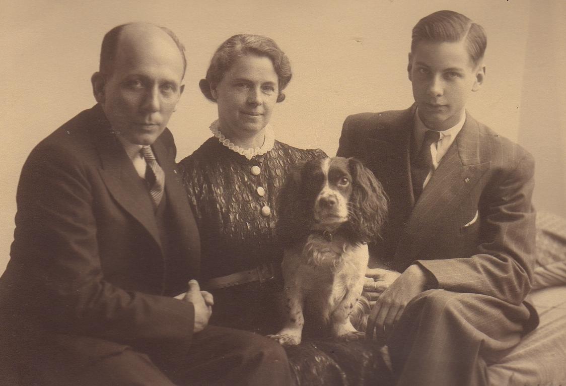 Lars lassen landorph parents 1935